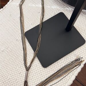 Elegant Gold and Black Necklace